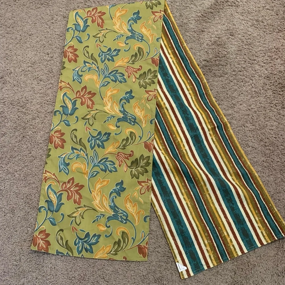 Reversible Table Runner